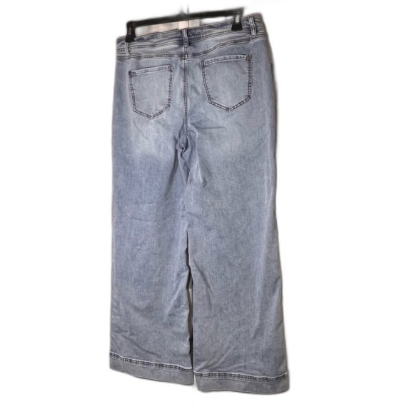 EST 1946 Women's Light Blue wide leg Jeans hi rise size 12 stretch super soft! - Picture 4 of 6